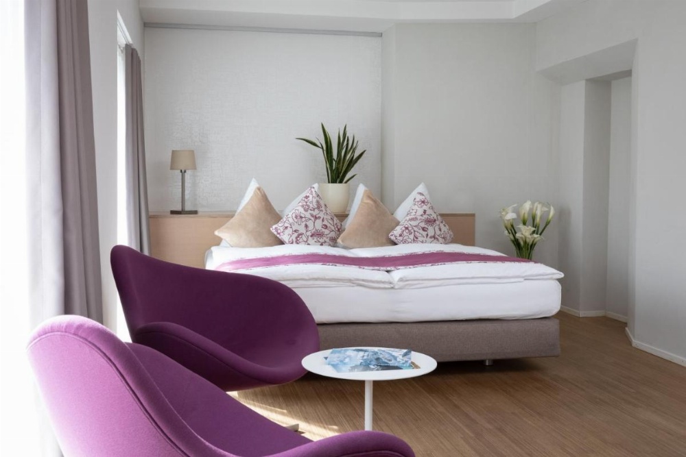 Room image 2